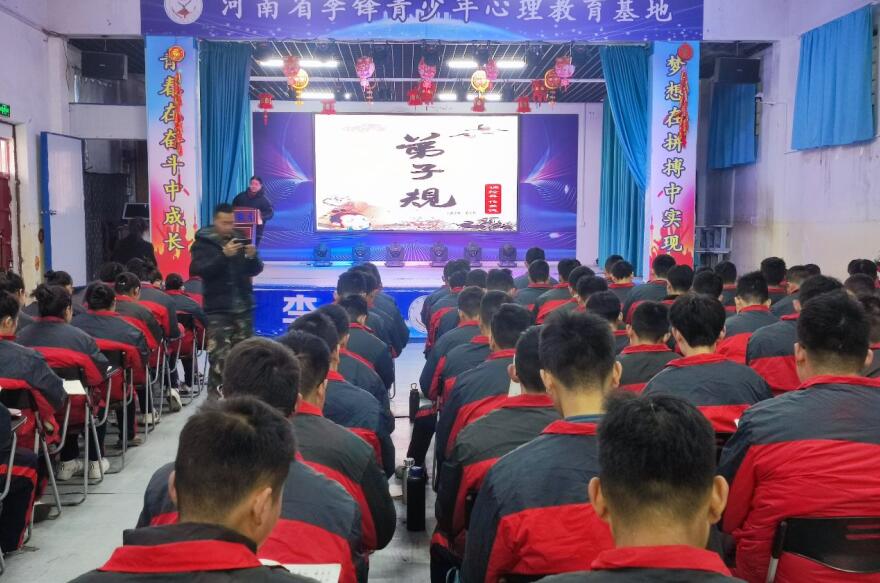 孩子不自信莫着急莫批评，换个思路，助力孩子找回自信心！_www.hnlfjy.com.cn