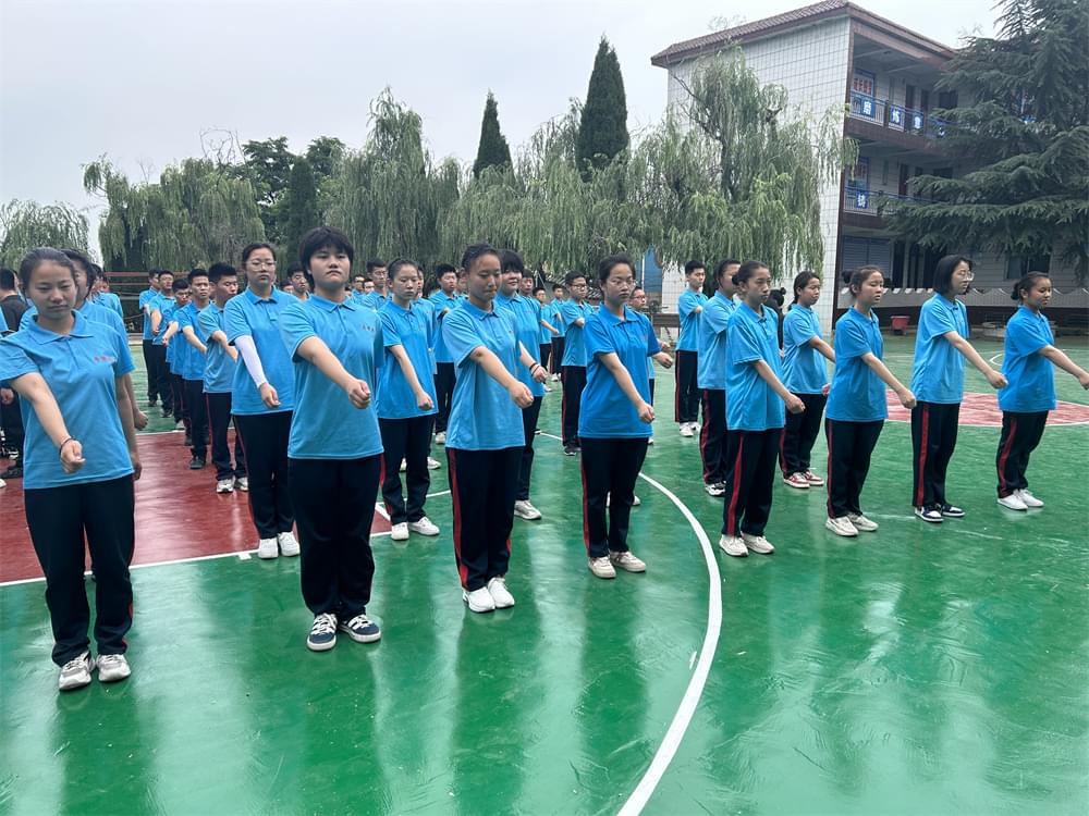 “ 妈妈，我想吃车厘子”，两位妈妈的不同做法，影响孩子未来格局！_www.hnlfjy.com.cn