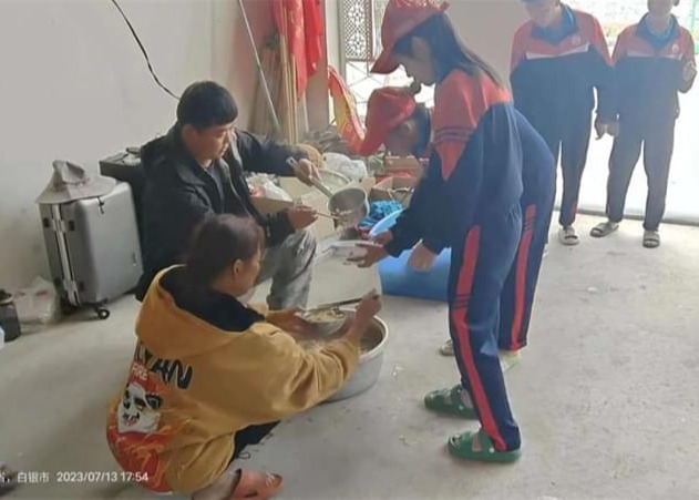 李锋教育「2023年成长不烦恼」夏令营二期第1天:行走在会宁红色之旅的路上 李锋教育「2023年成长不烦恼」夏令营二期第1天:行走在会宁红色之旅的路上_www.hnlfjy.com.cn
