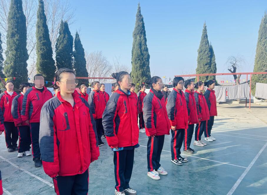 写给​王洋：在李锋教育成人礼之际，我们共同见证你的成长与未来寄语_www.hnlfjy.com.cn