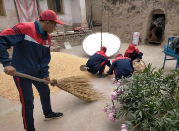 逆境中的重生：吃苦乡村夏令营，锻造孩子的未来英雄梦
