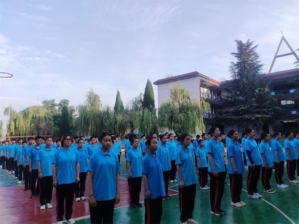 【情感震撼】当爱遇上叛逆：家长为何选择‘强制’之路，揭秘叛逆学校背后的无奈与救赎！_www.hnlfjy.com.cn