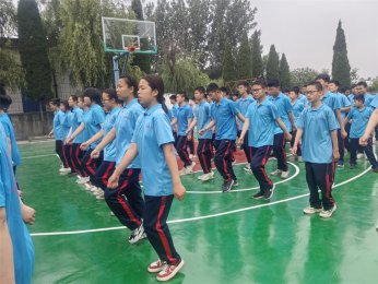 孩子辍学在家，昼夜颠倒？家长别急，这里有解药！