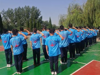 遇见潜力股，共绘未来蓝图 —— 爱，在成长中见证希望