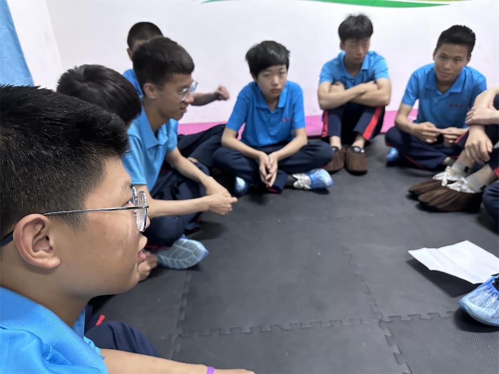 守护童心，构筑坚韧——【李锋教育】助力孩子心理成长_www.hnlfjy.com.cn
