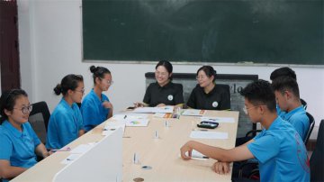 解锁亲子关系的宝藏：李锋教育“火箭班”第三次课，让爱持续闪耀