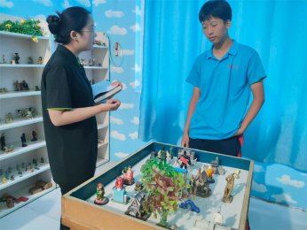 从“抗拒”到“点头”：这样沟通，让孩子自愿打开心理咨询的大门