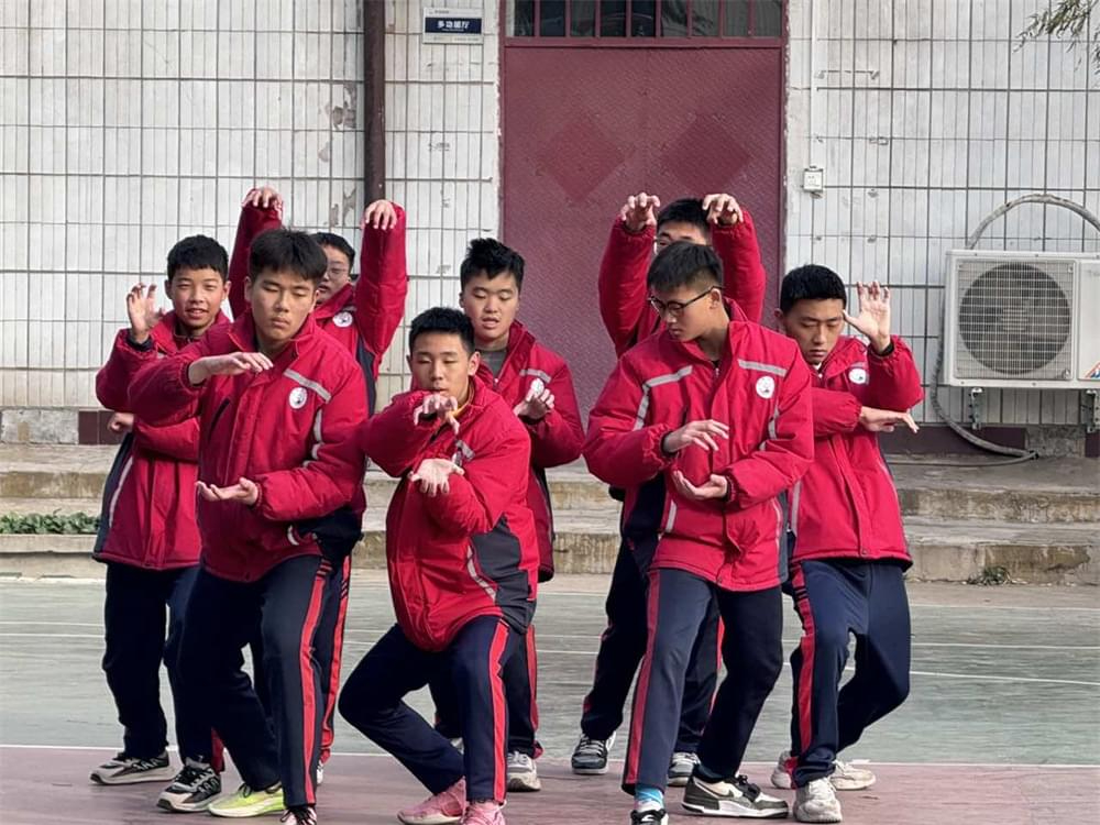 生命教育新篇章！李锋教育大课程，为孩子珍爱生命护航_www.hnlfjy.com.cn