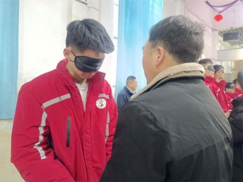 《敞开心扉的少年》：透视“网瘾少年”背后的家庭与教育之痛