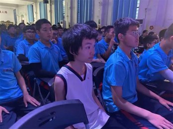 赵露思事件引热议：孩子教育，如何守护心理健康