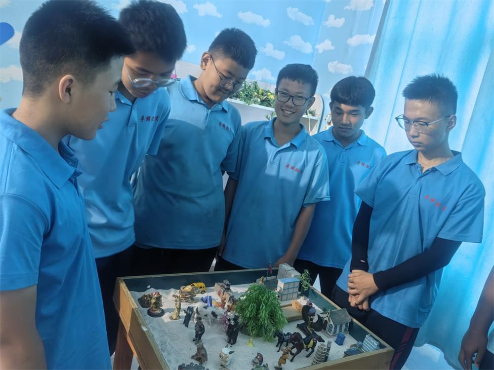 孩子这些表现，或许在告诉你：家庭需要改变了！_www.hnlfjy.com.cn
