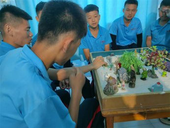 从孩子叛逆看家庭教育：勿让孩子重蹈你的覆辙