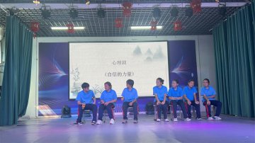 ‌妈妈们的情绪挣扎与成长：从崩溃到慈悲