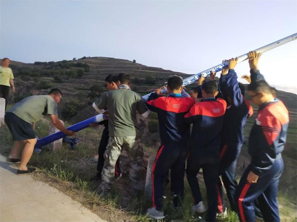 爱心助农，感恩同行——孩子们与老爷爷共渡难关的温馨故事_www.hnlfjy.com.cn