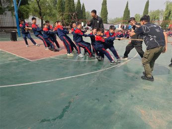 “叛逆风暴”席卷12 - 18岁孩子，父母5招巧妙化解危机