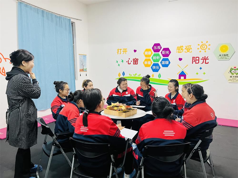 孩子懒散拖延，家长愁眉不展，李锋教育放手教育给家长希望！_www.hnlfjy.com.cn