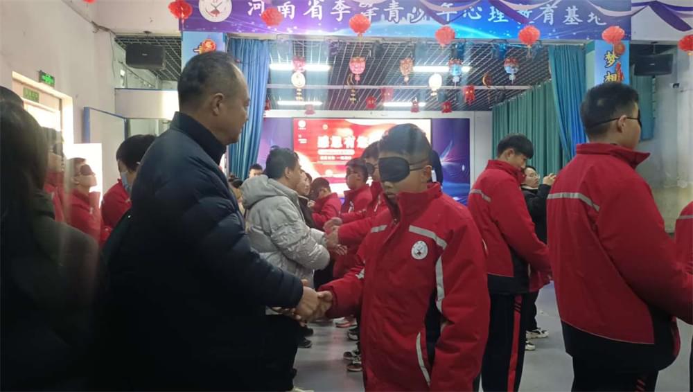 孩子沉迷游戏难自控?读懂内心缺口、避开雷区、转变角色来助力 孩子沉迷游戏难自控?读懂内心缺口、避开雷区、转变角色来助力_www.hnlfjy.com.cn