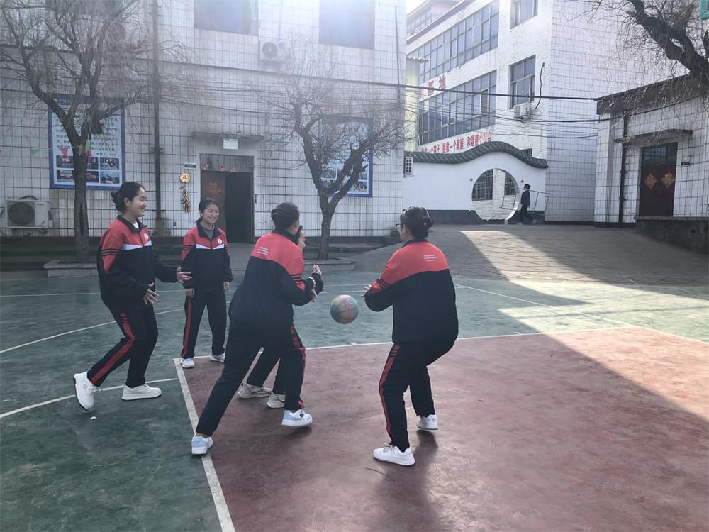 孩子抗拒上学,别急着贴“病”标签,先完成这场自我反思 孩子抗拒上学,别急着贴“病”标签,先完成这场自我反思_www.hnlfjy.com.cn