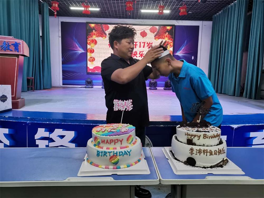 女儿初二没信心上学？家长这样做，热情瞬间点燃_www.hnlfjy.com.cn