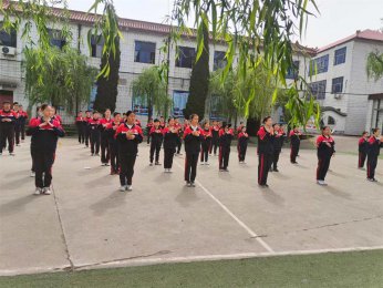 14～16岁，孩子最‘没良心’的3年：妈妈的崩溃，是深爱最诚实的证据