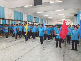  军事夏令营“过火锻炼”危害大？科学运动指南守护孩子健康